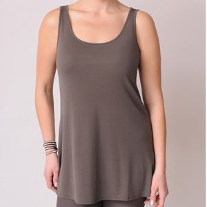 NWT Eileen Fisher scoop neck long tank